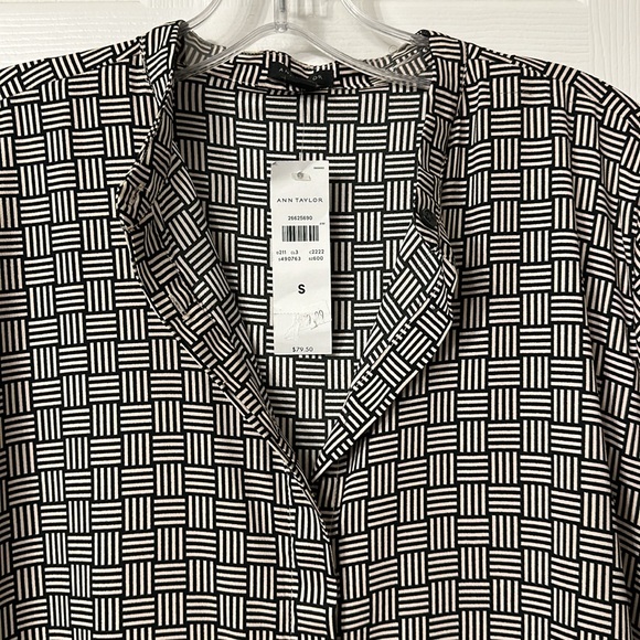 NWT Ann Taylor Button Down Blouse - Picture 2 of 6